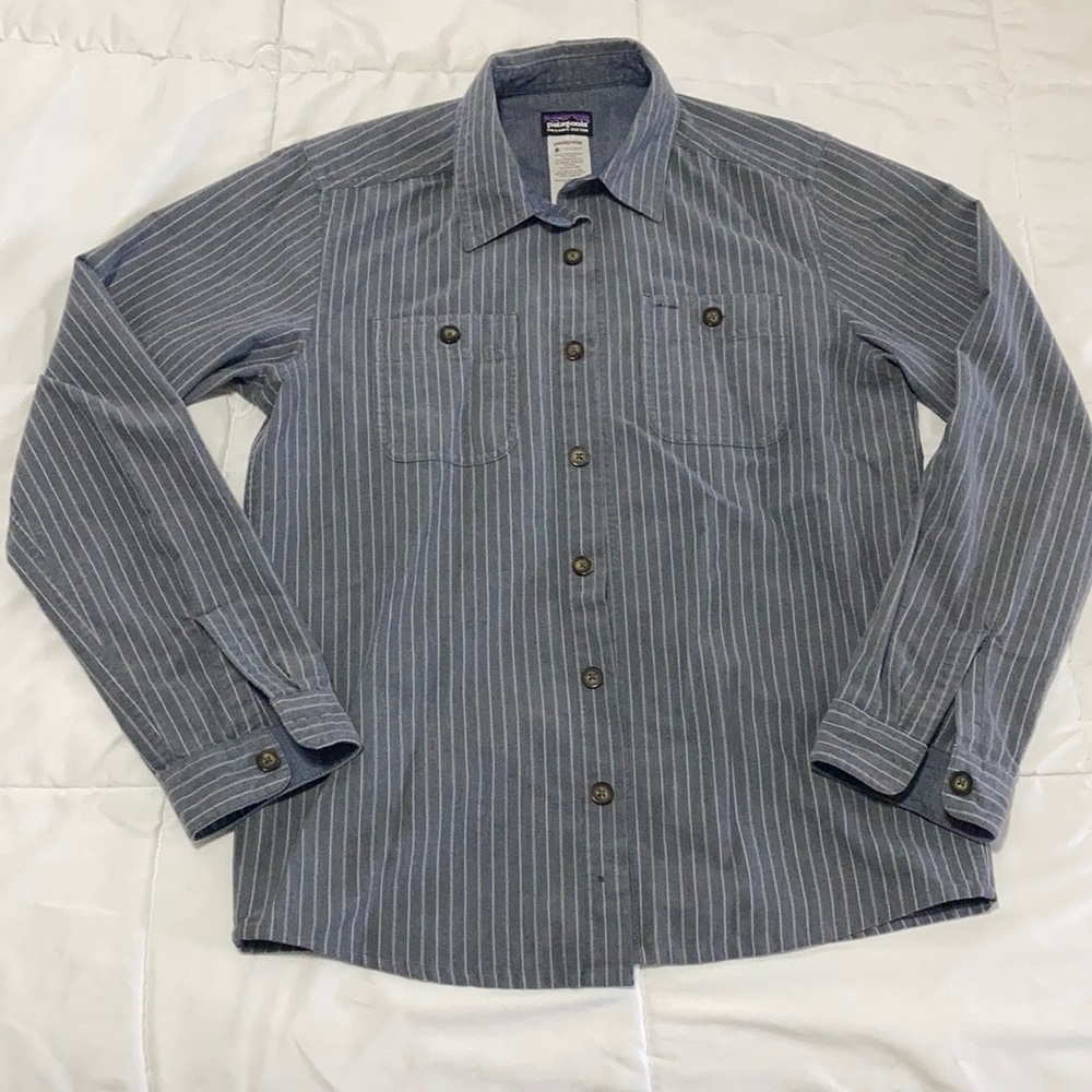 Patagonia organic cotton long sleeve button down S